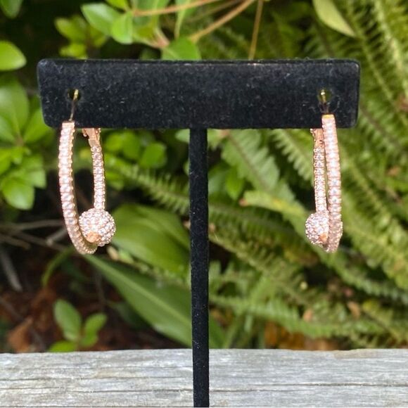 NWOT New Lisa Freede Rose Gold Disco Ball Hoop CZ Pave Set Earrings 1-1/4" - Picture 3 of 5